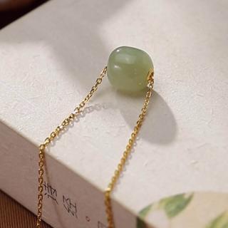 和田玉吊坠戴对位置,锁骨线瞬间变温柔的小妙招✨